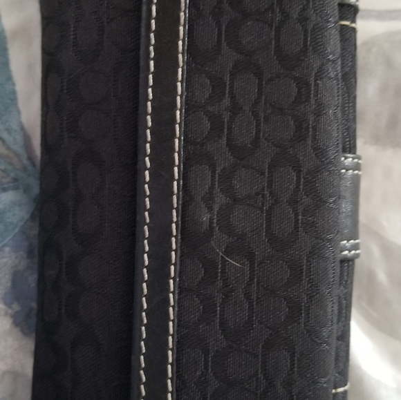 SOLD Women's black and silver wallet - Picture 2 of 5